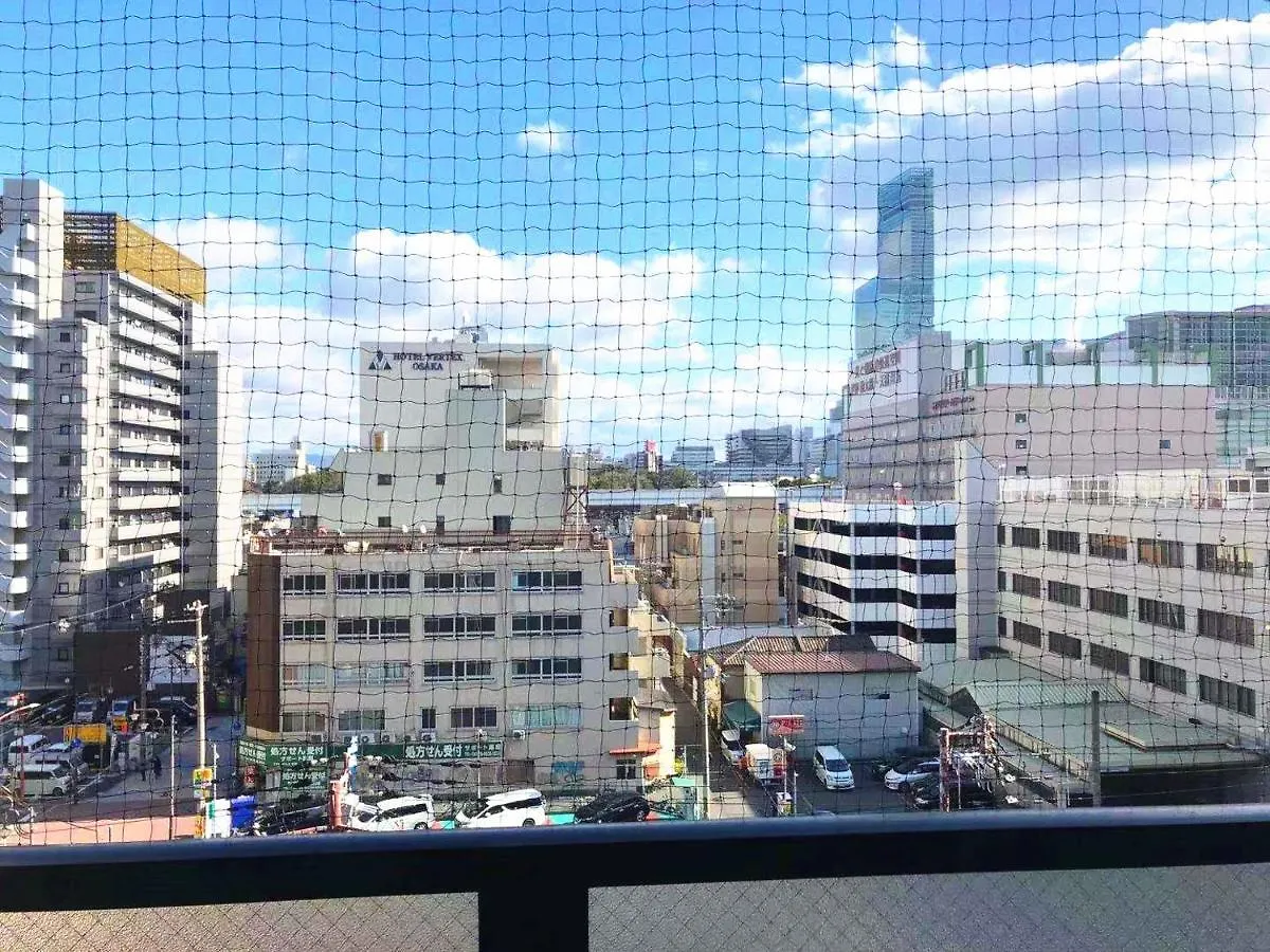 公寓 大阪如意r93 机场直达、车站步行1分钟、通天阁心斋桥难波公寓